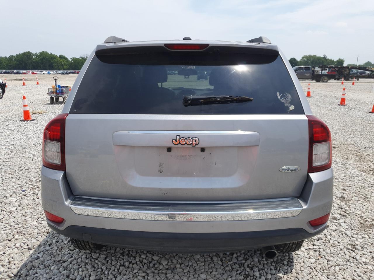 2016 Jeep Compass Latitude - Image 6