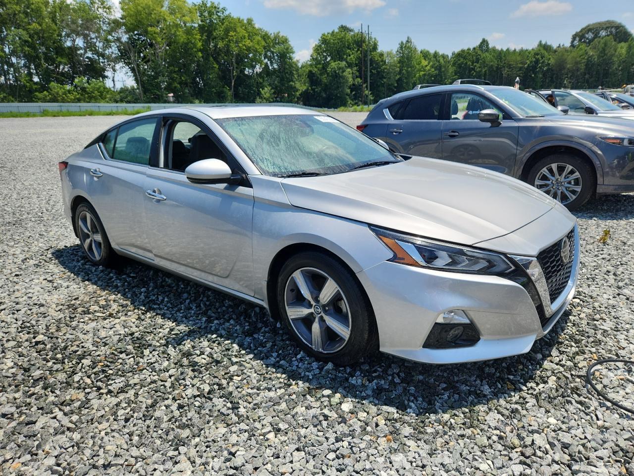 2019 Nissan Altima Sl - Image 4