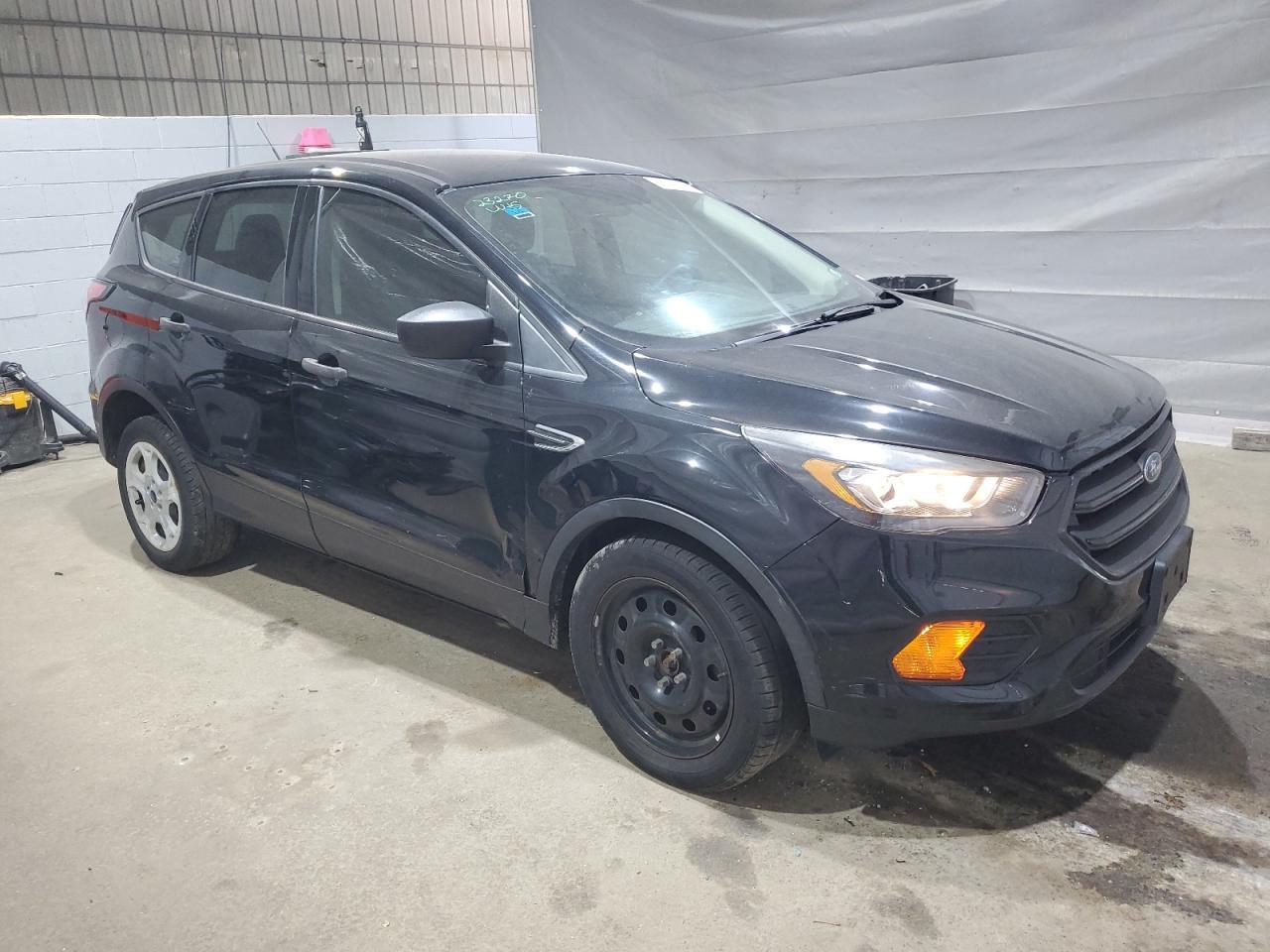 2018 Ford Escape S - Фото 4