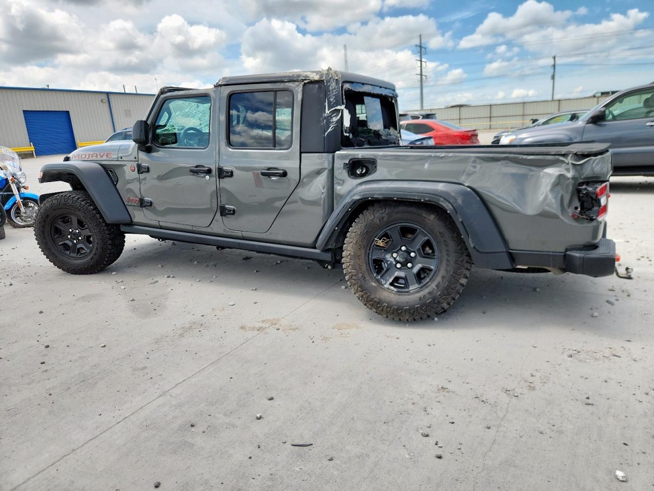 2021 Jeep Gladiator Mojave - Фото 2