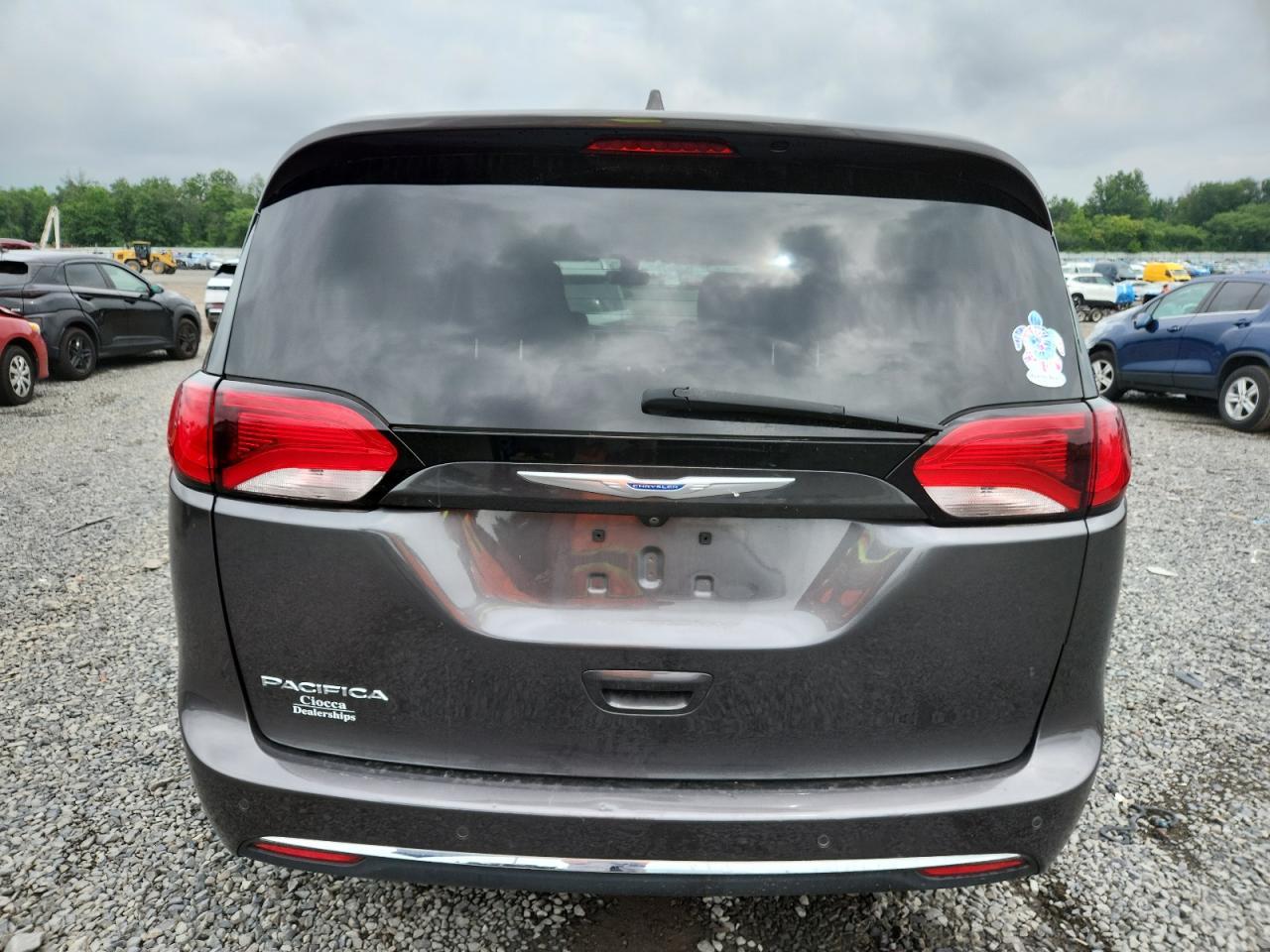2018 Chrysler Pacifica Touring L Plus - Фото 6