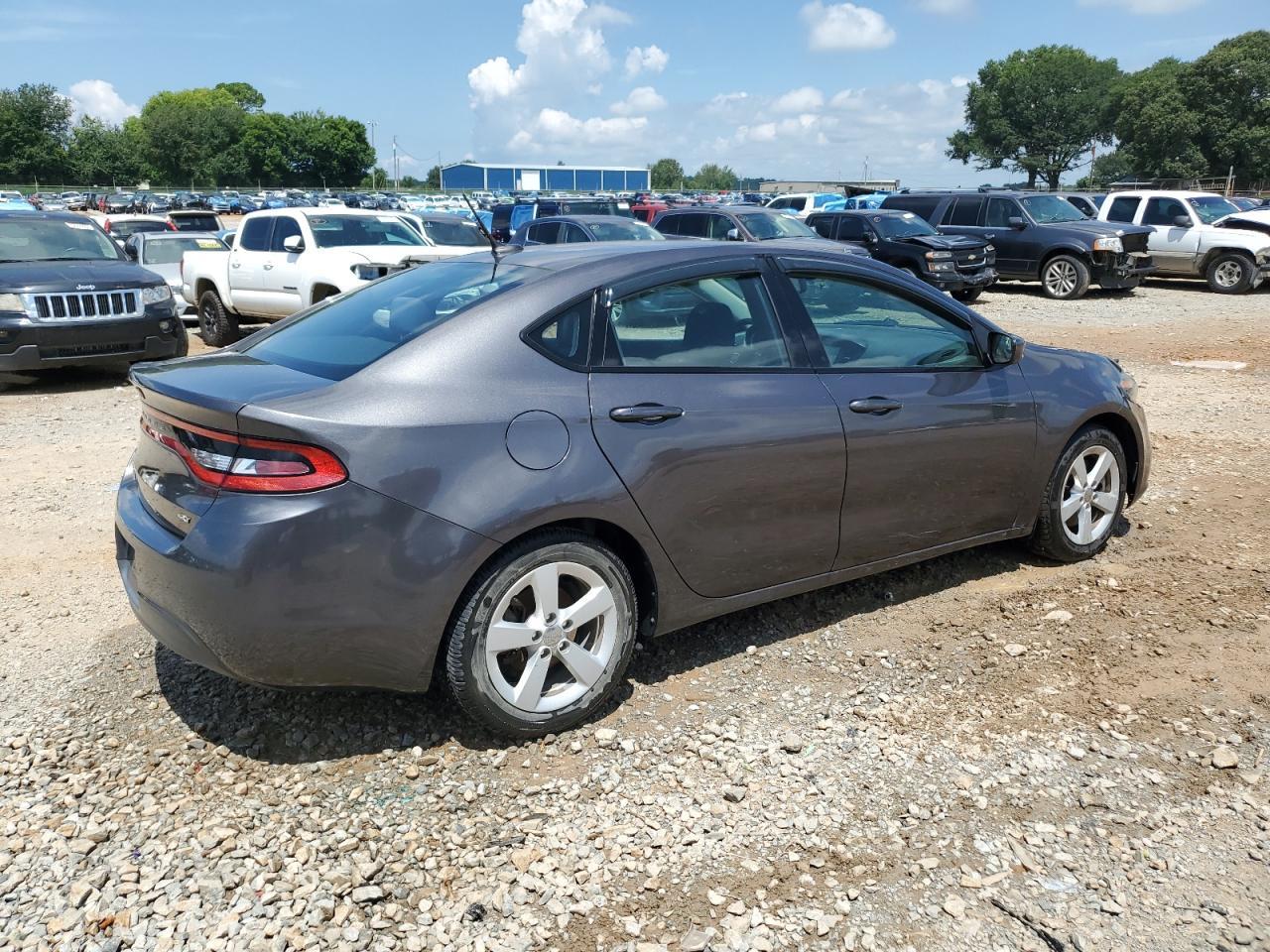2016 Dodge Dart Sxt - Image 3