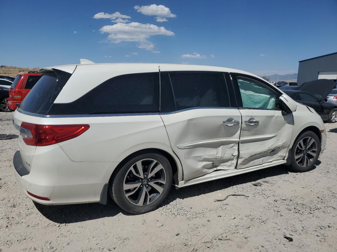 2018 Honda Odyssey Elite - Image 3