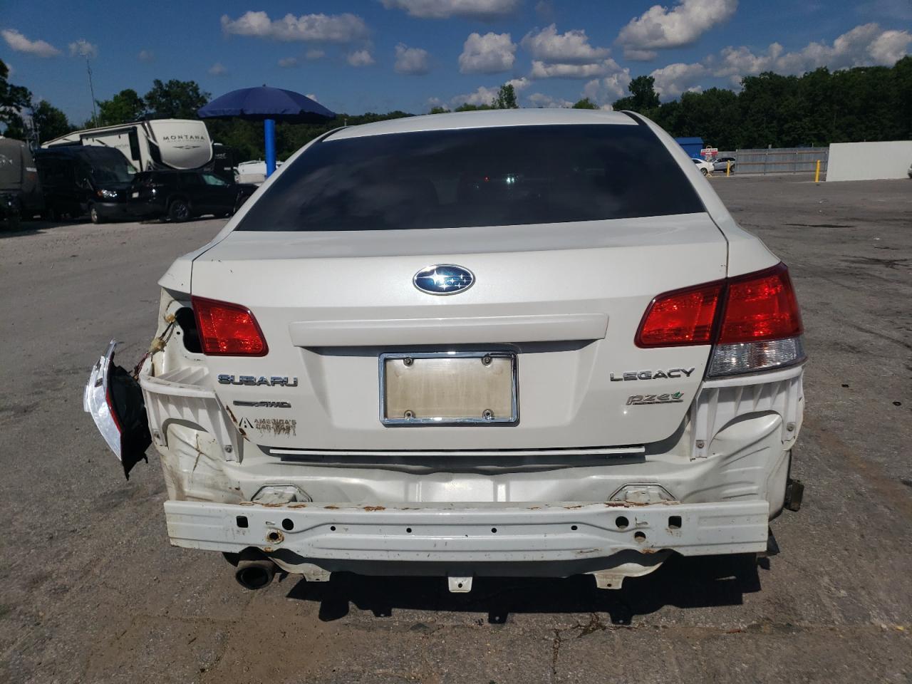 2013 Subaru Legacy 2.5I Premium - Image 6