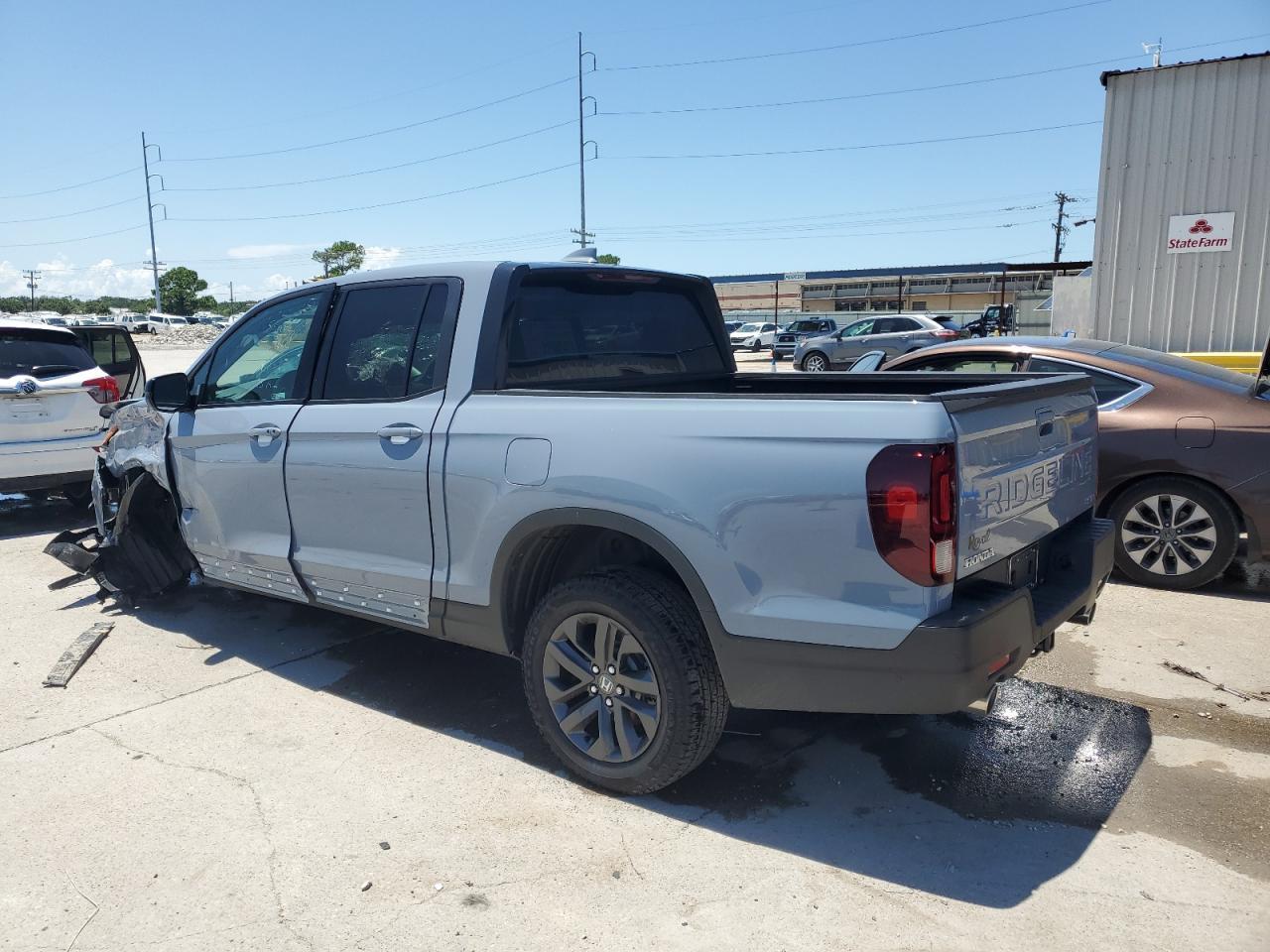 2025 Honda Ridgeline Sport - Фото 2