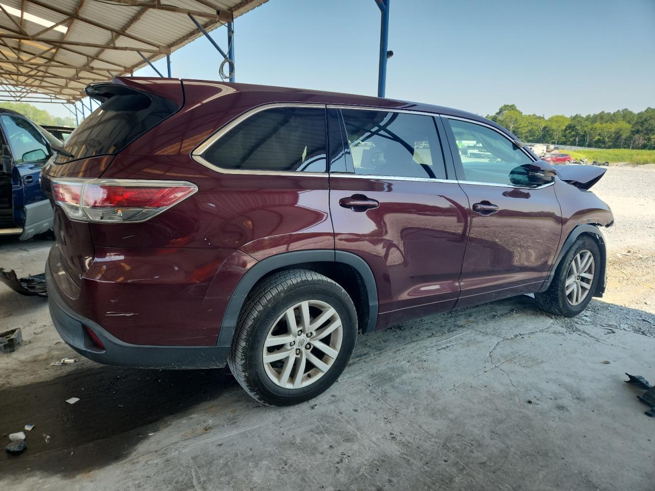 2015 Toyota Highlander Le - Фото 3