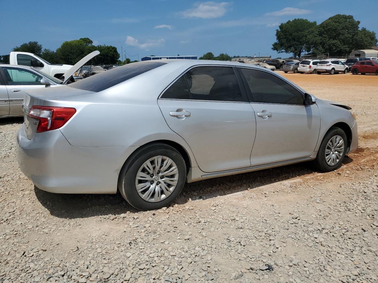 2012 Toyota Camry Base - Фото 3