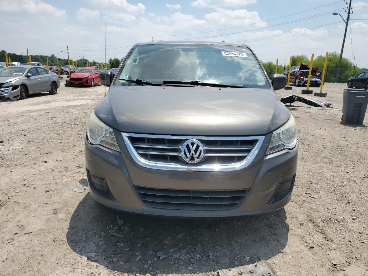2010 Volk Routan Se - Image 5
