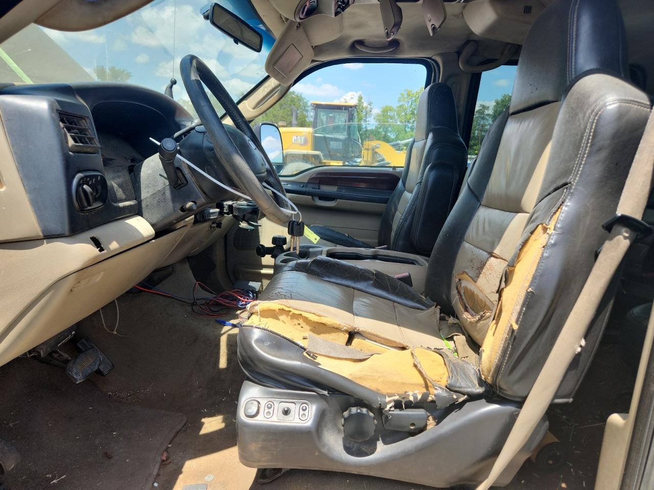 2005 Ford Excursion Eddie Bauer - Image 7