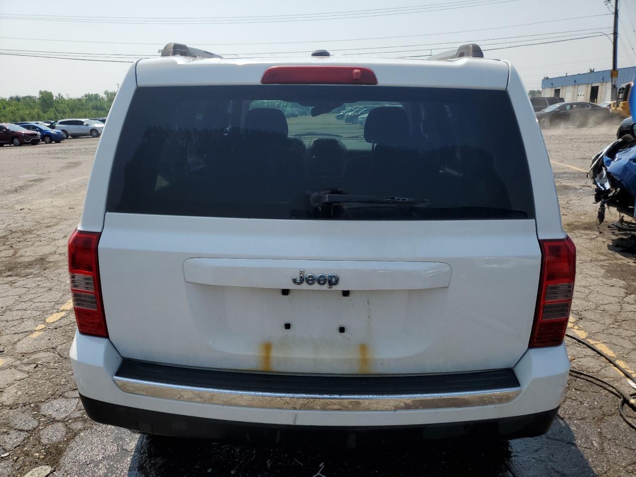 2012 Jeep Patriot Latitude - Фото 6