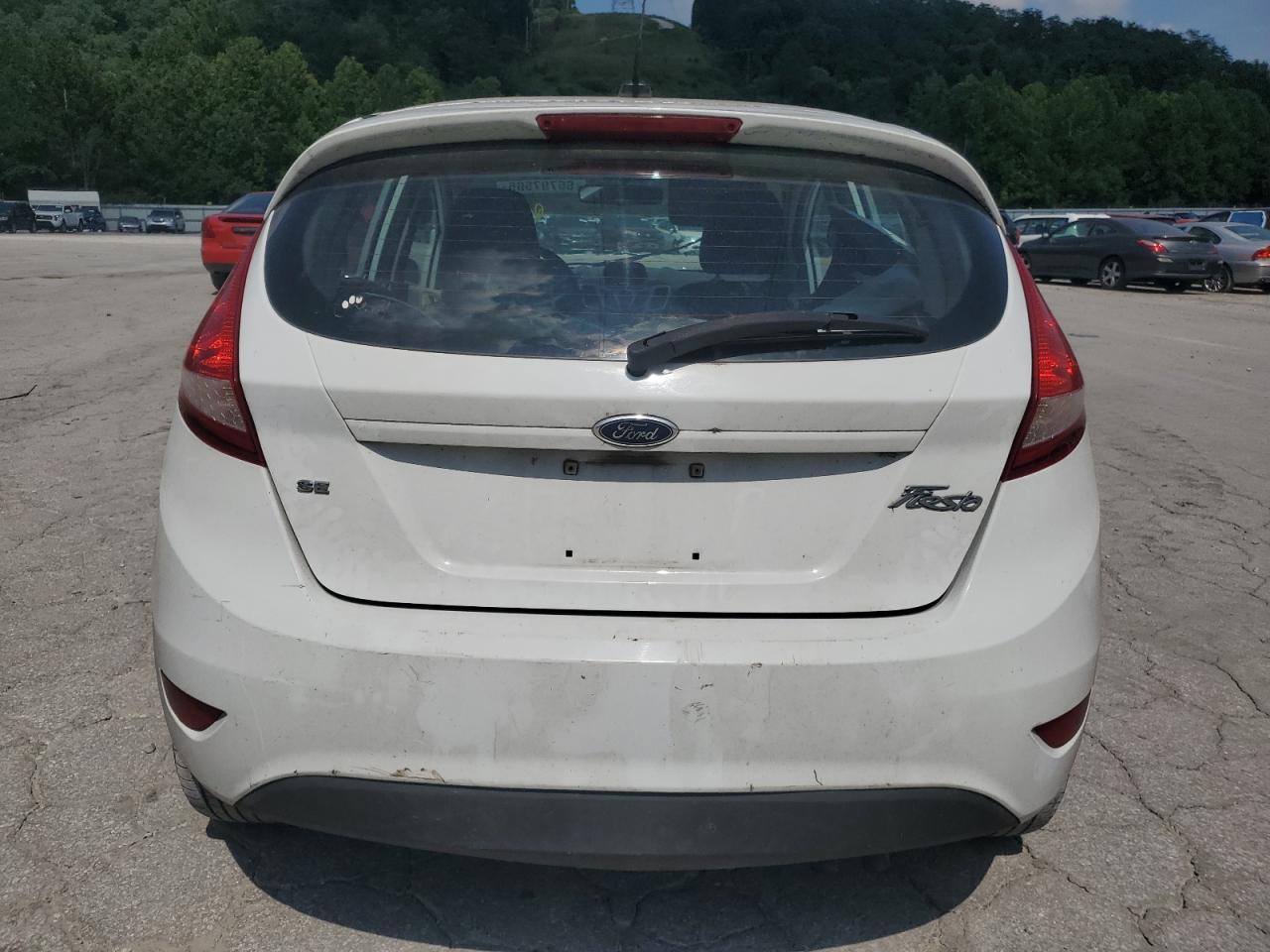 2012 Ford Fiesta Se - Фото 6