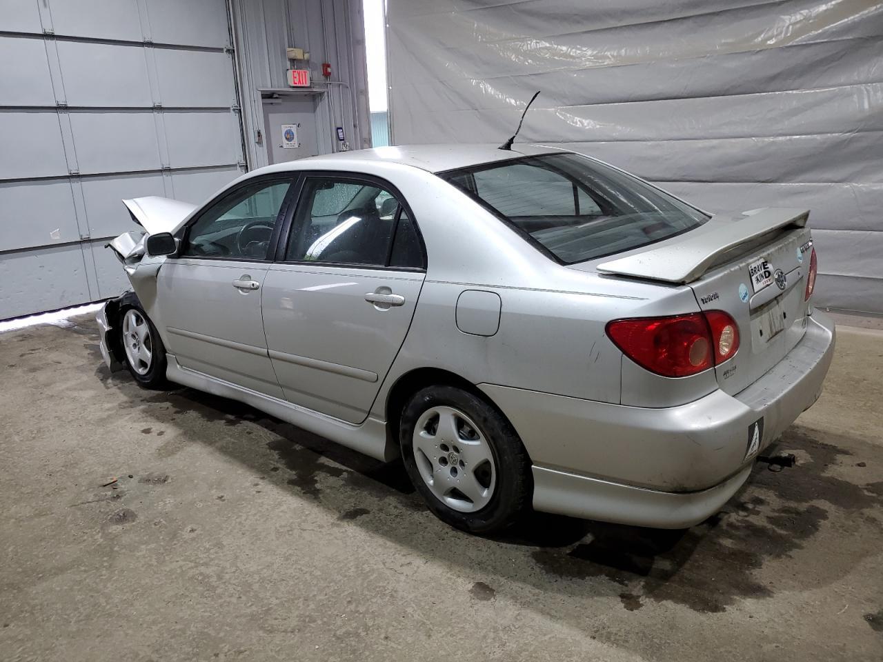 2004 Toyota Corolla Ce - Фото 2