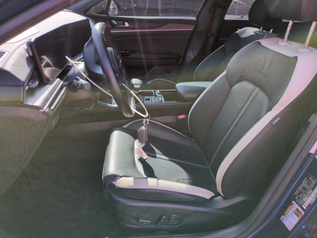 2025 Kia K5 Gt Line - Image 7