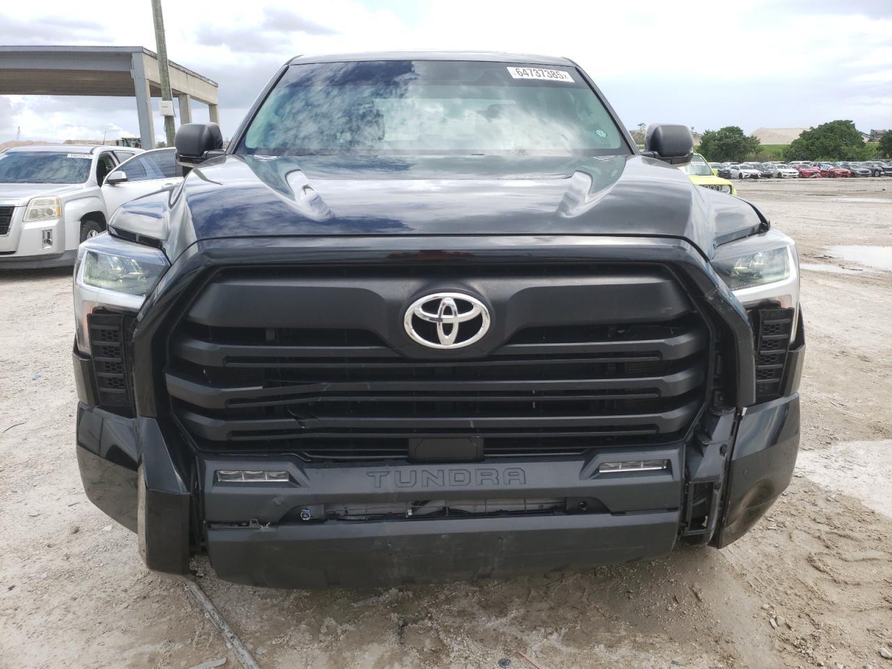 2023 Toyota Tundra Crewmax Sr - Фото 5