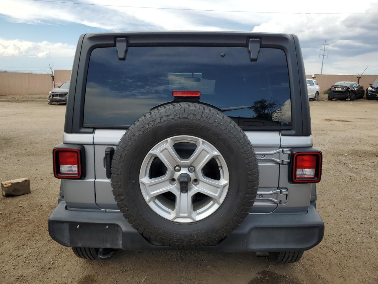2021 Jeep Wrangler Unlimited Sport - Фото 6