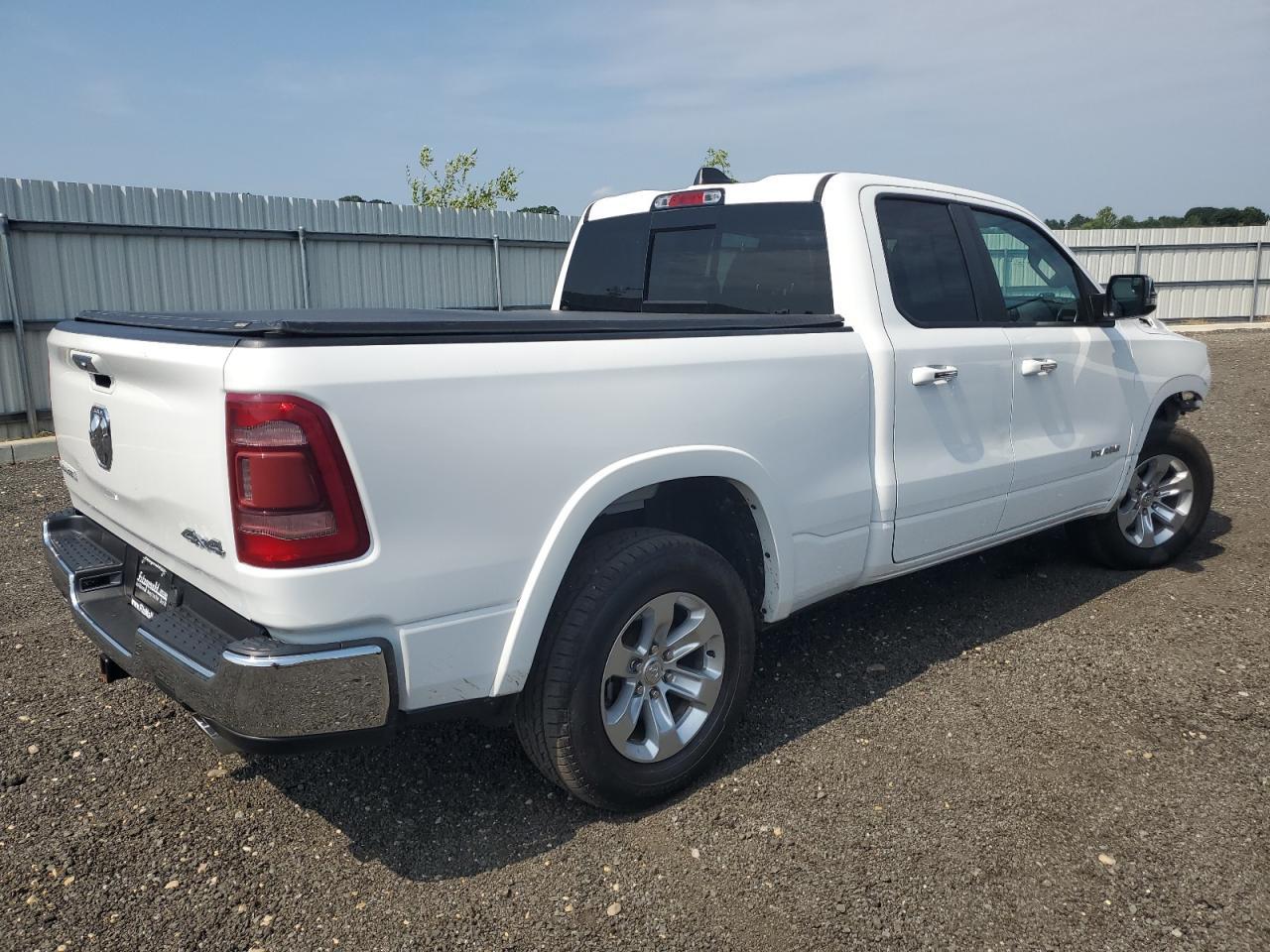 2020 Ram 1500 Laramie - Фото 3