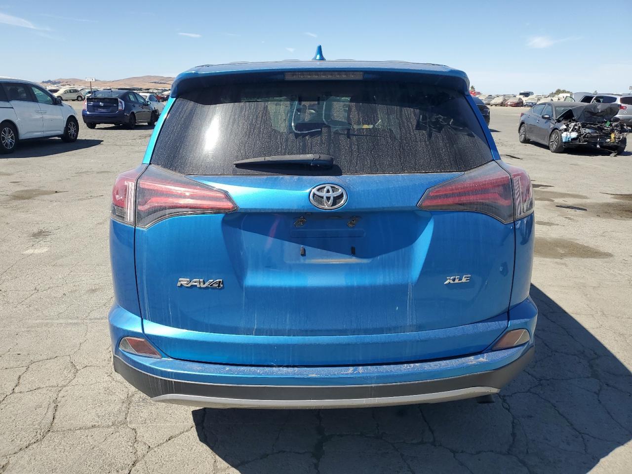 2018 Toyota Rav4 Adventure - Фото 6