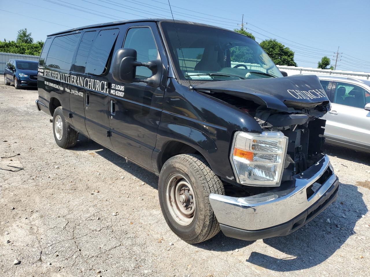 2014 Ford Econoline E350 Super Duty Wagon - Image 4