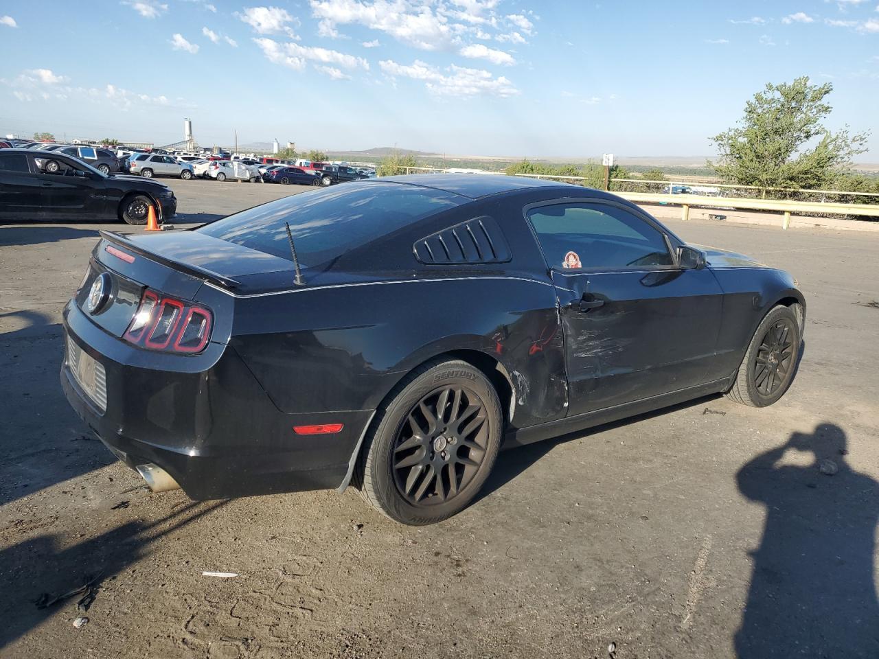 2014 Ford Mustang - Фото 3