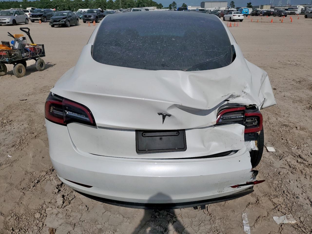 2023 Tesla Model 3 - Фото 6