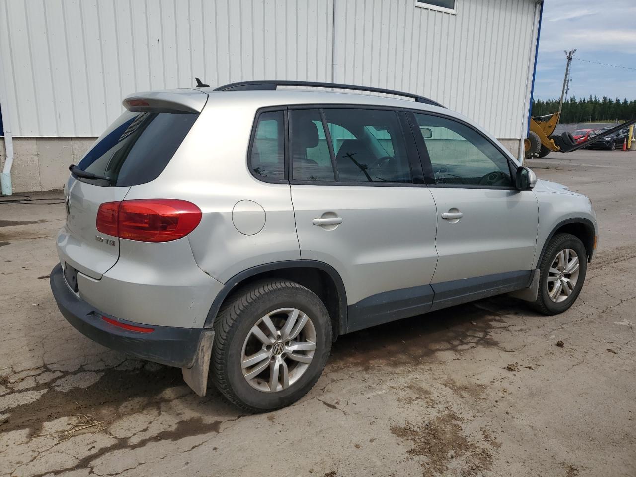 2014 Volkswagen Tiguan S - Фото 3