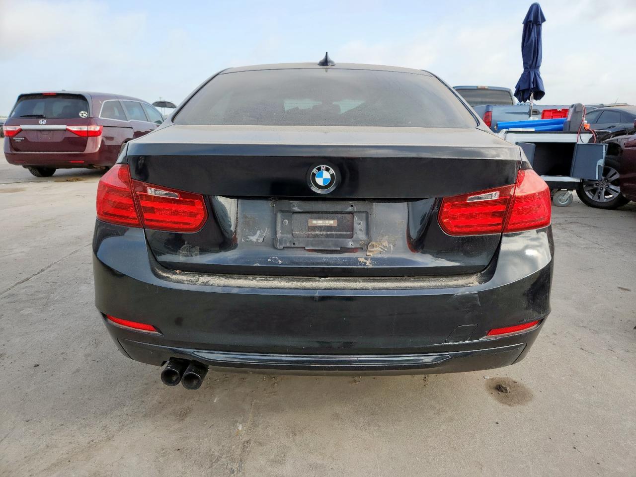 2012 BMW 328 I - Image 6