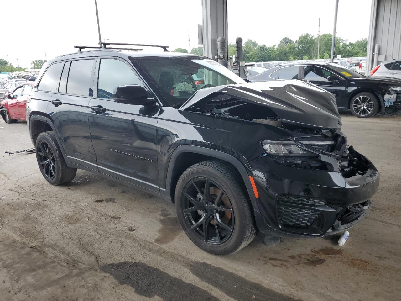 2024 Jeep Grand Cherokee Laredo - Фото 4