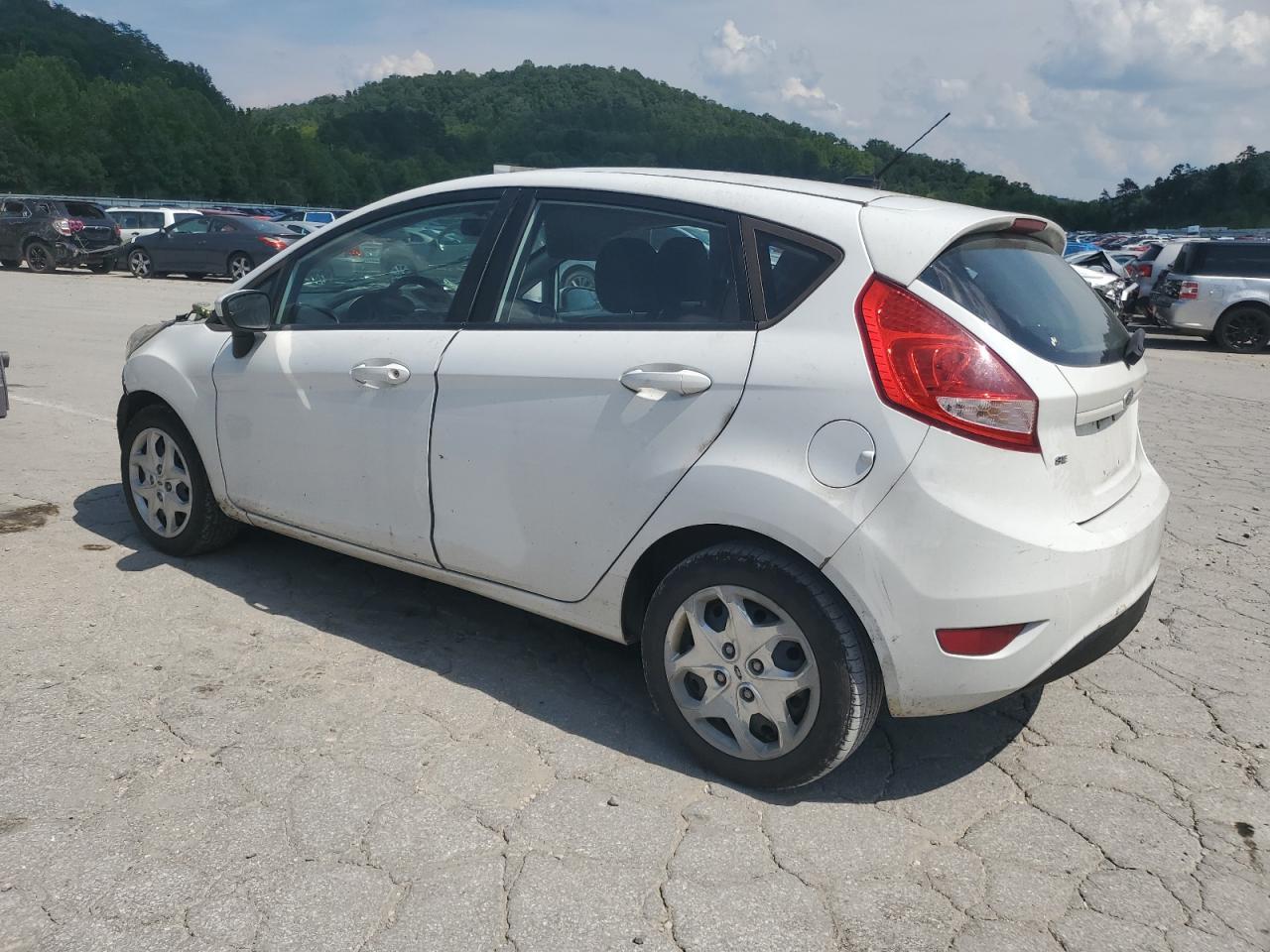 2012 Ford Fiesta Se - Фото 2