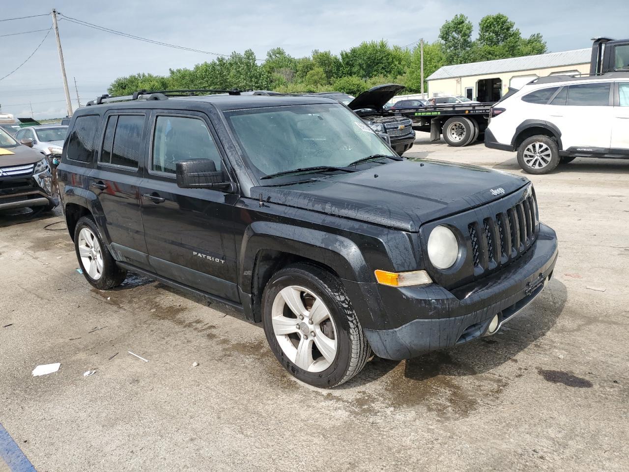 2011 Jeep Patriot Latitude - Фото 4
