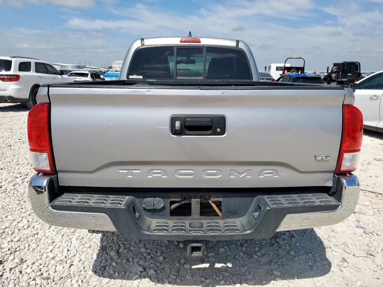 2016 Toyota Tacoma Access Cab - Image 6