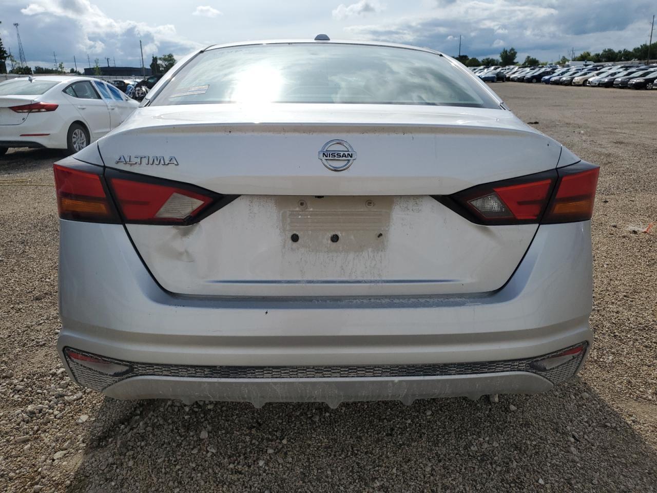 2019 Nissan Altima S - Фото 6