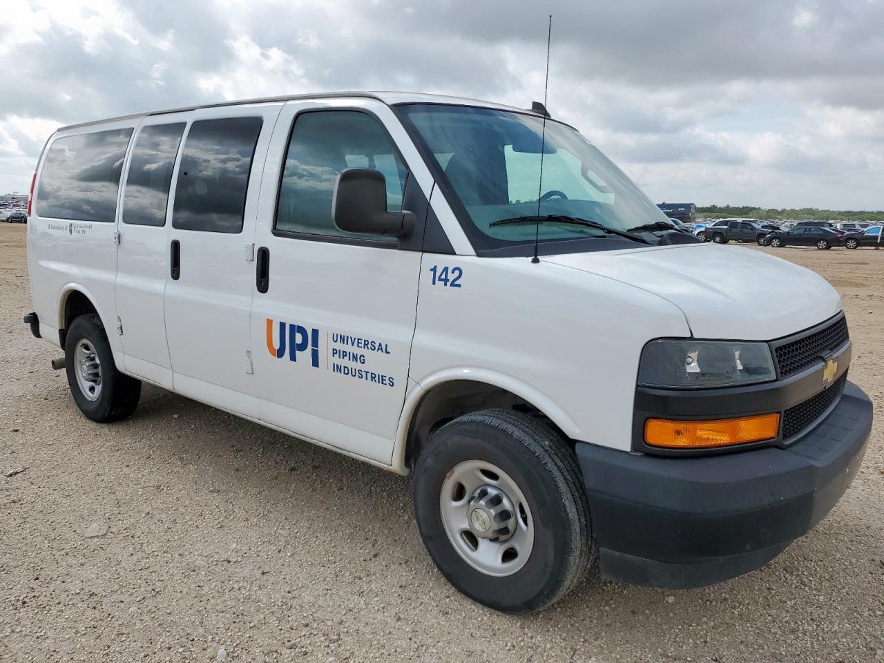 2021 Chevrolet Express G3500 Ls - Фото 4