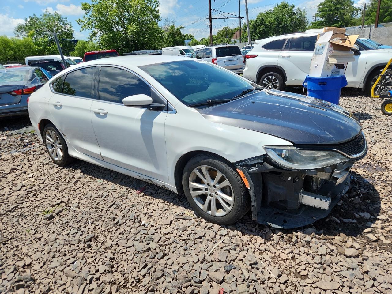 2015 Chrysler 200 Limited - Фото 4
