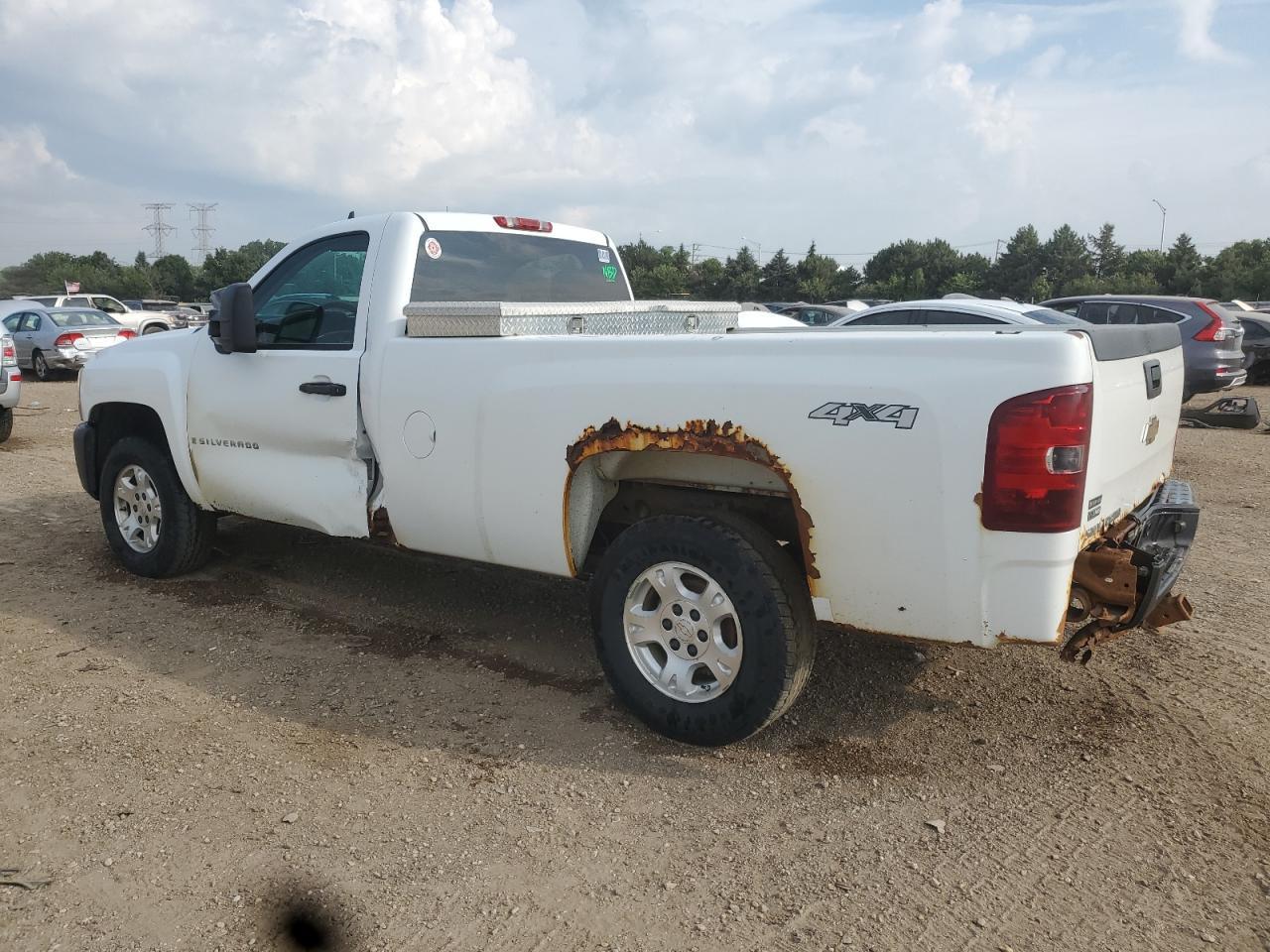 2008 Chevrolet Silverado K1500 - Image 2