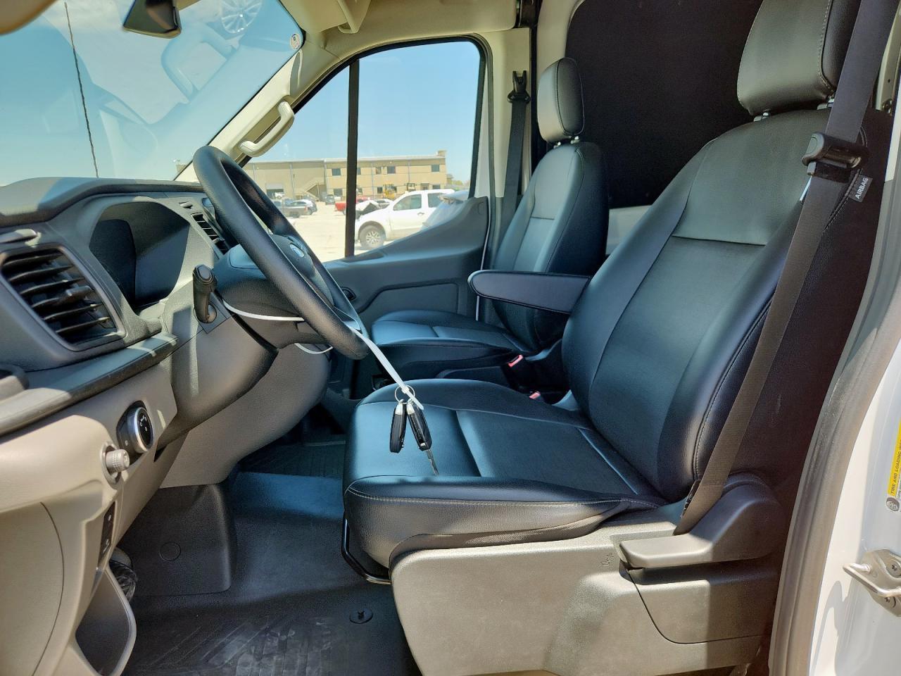 2024 Ford Transit T-250 - Фото 7