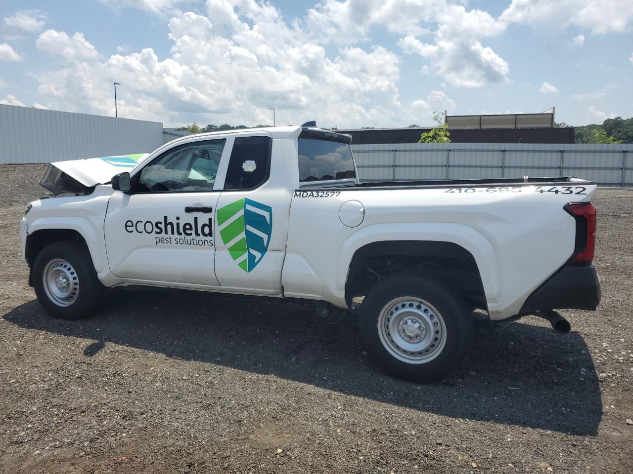 2024 Toyota Tacoma Xtracab - Image 2