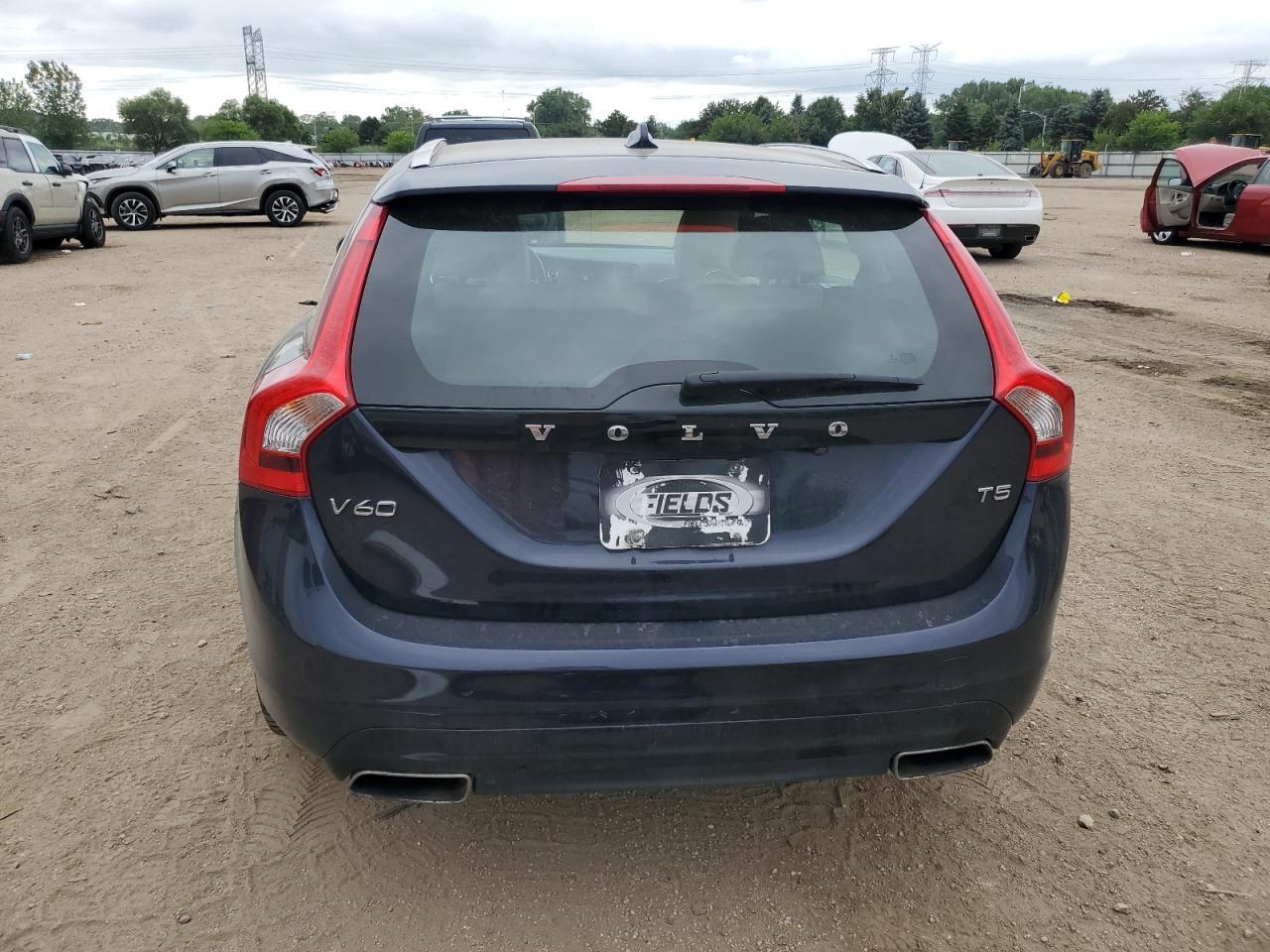 2017 Volvo V60 T5 Premier - Image 6