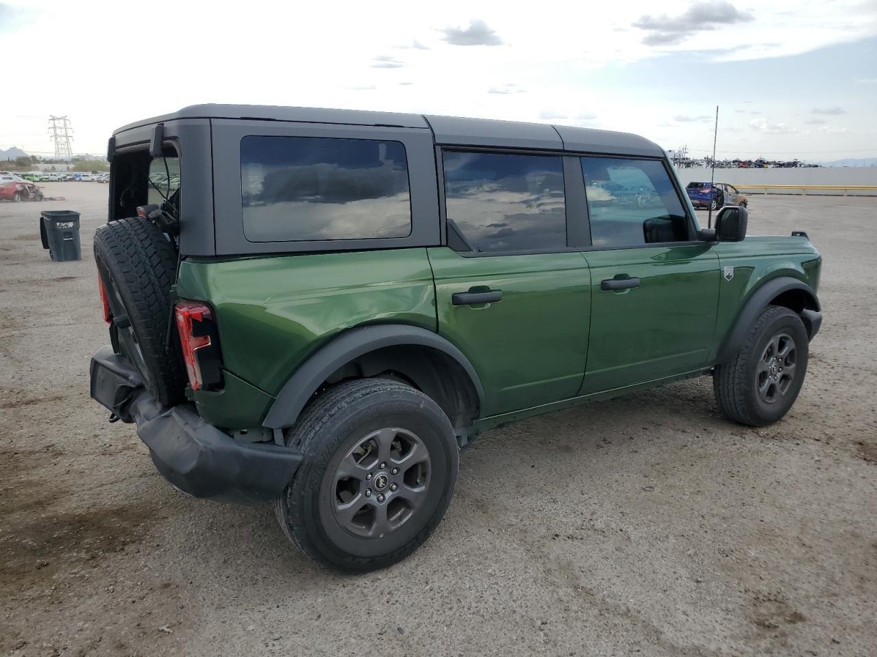 2022 Ford Bronco Base - Фото 3
