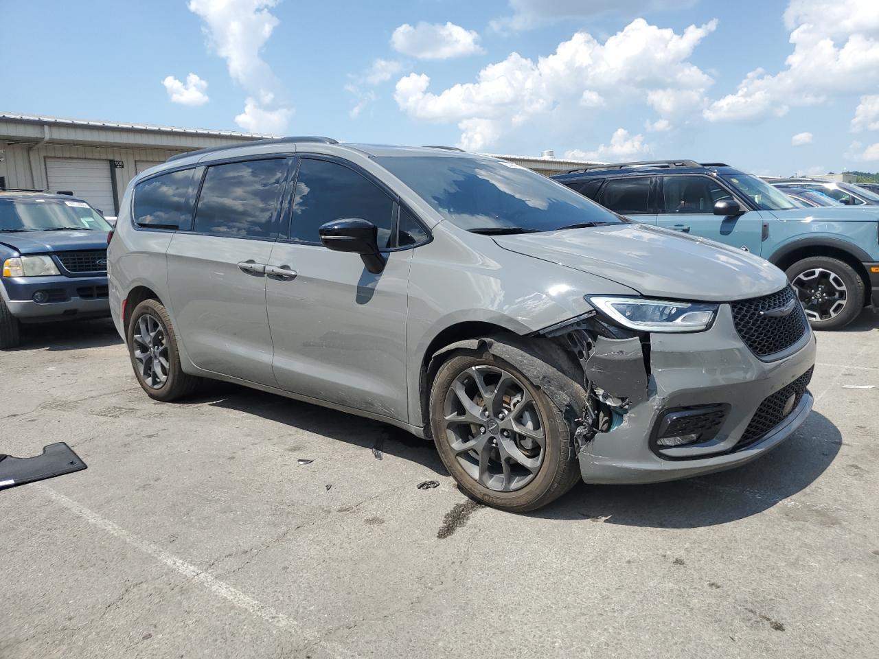 2023 Chrysler Pacifica Limited - Фото 4