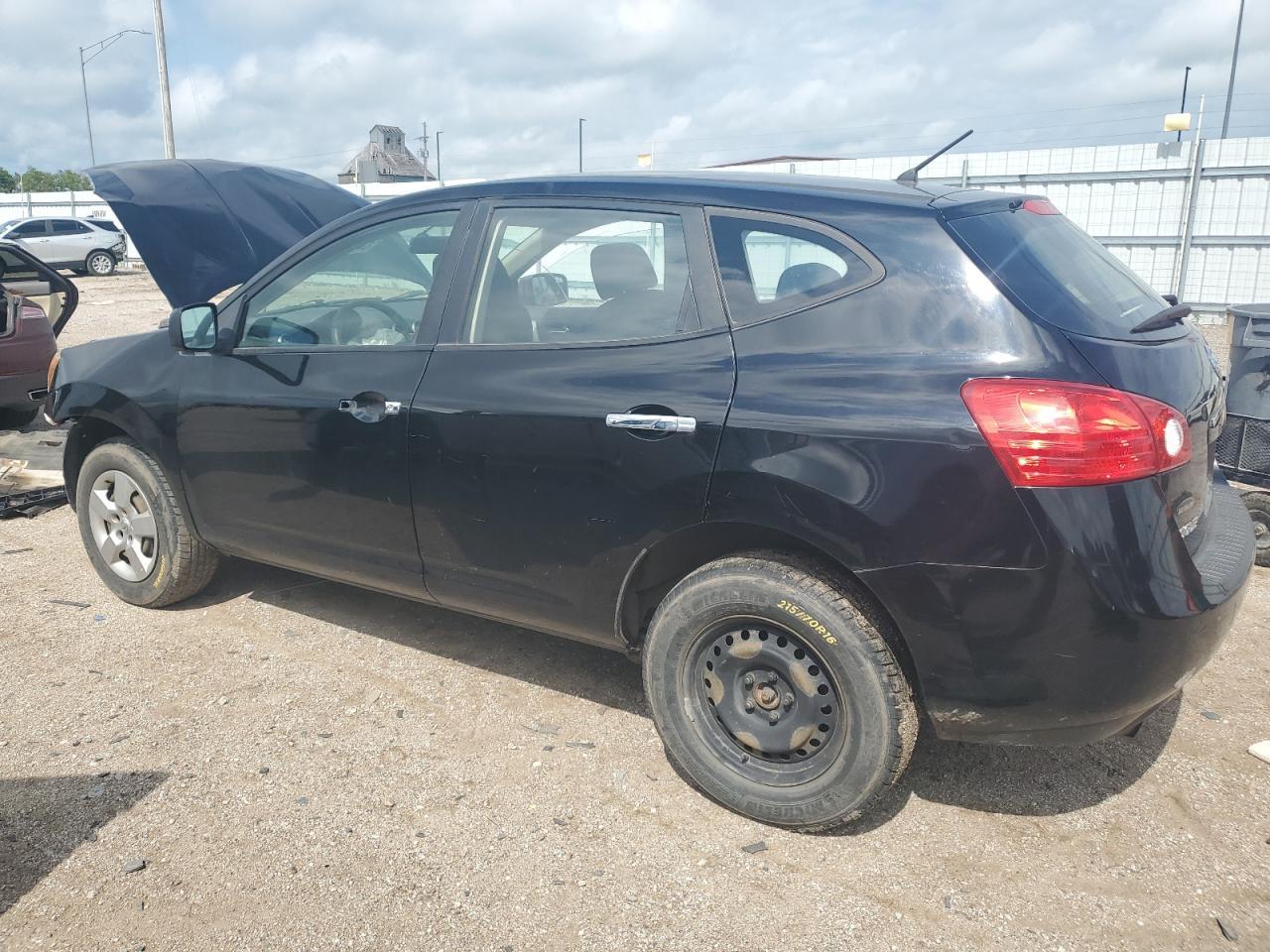 2010 Nissan Rogue S - Image 2