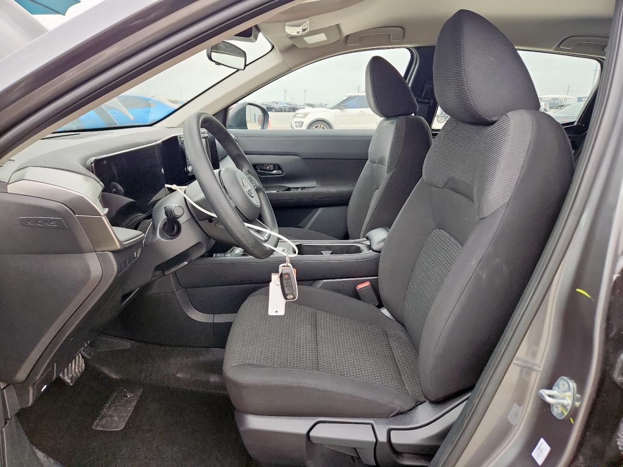 2025 Nissan Kicks S - Фото 7