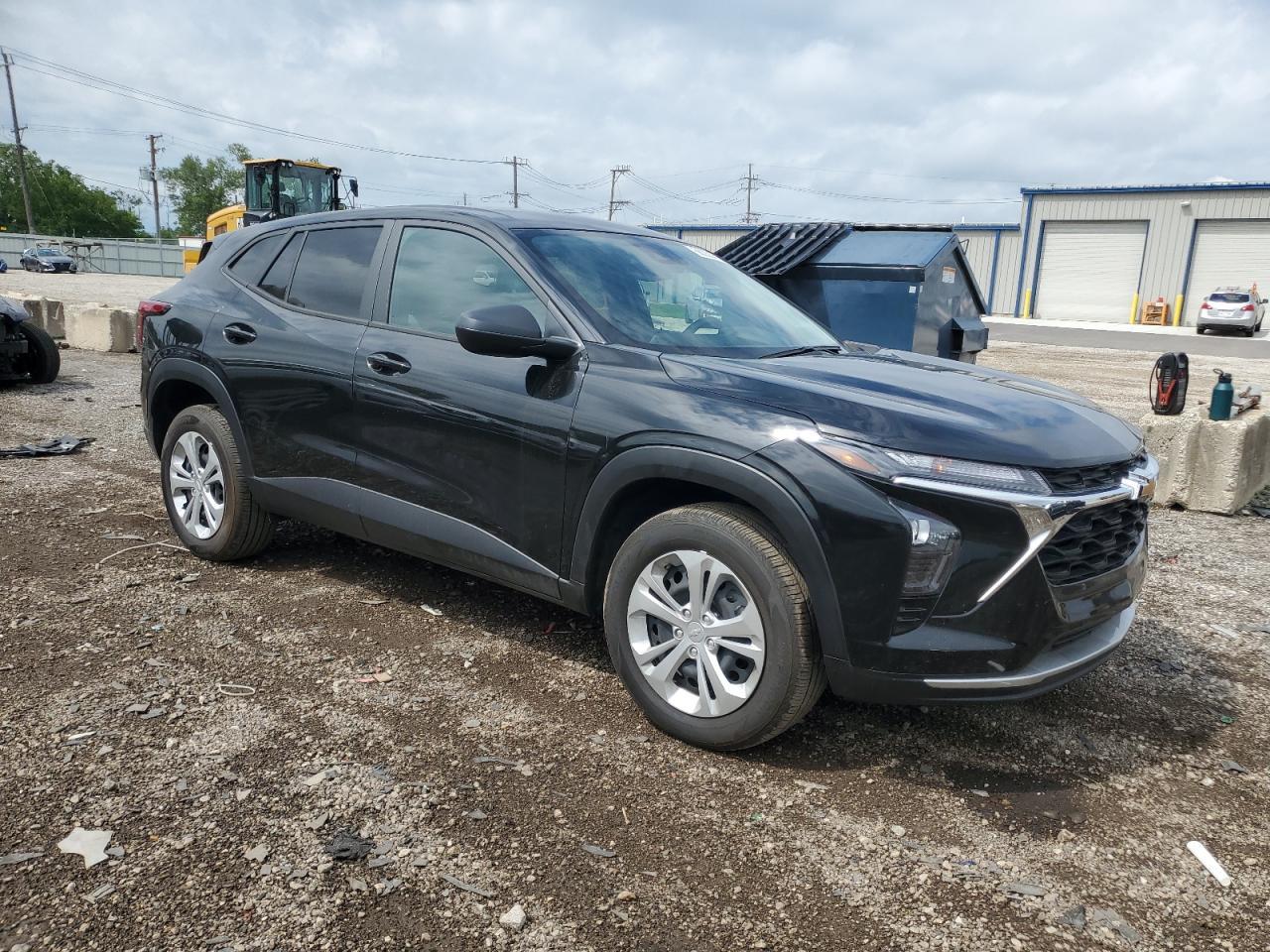 2024 Chevrolet Trax Ls - Image 4