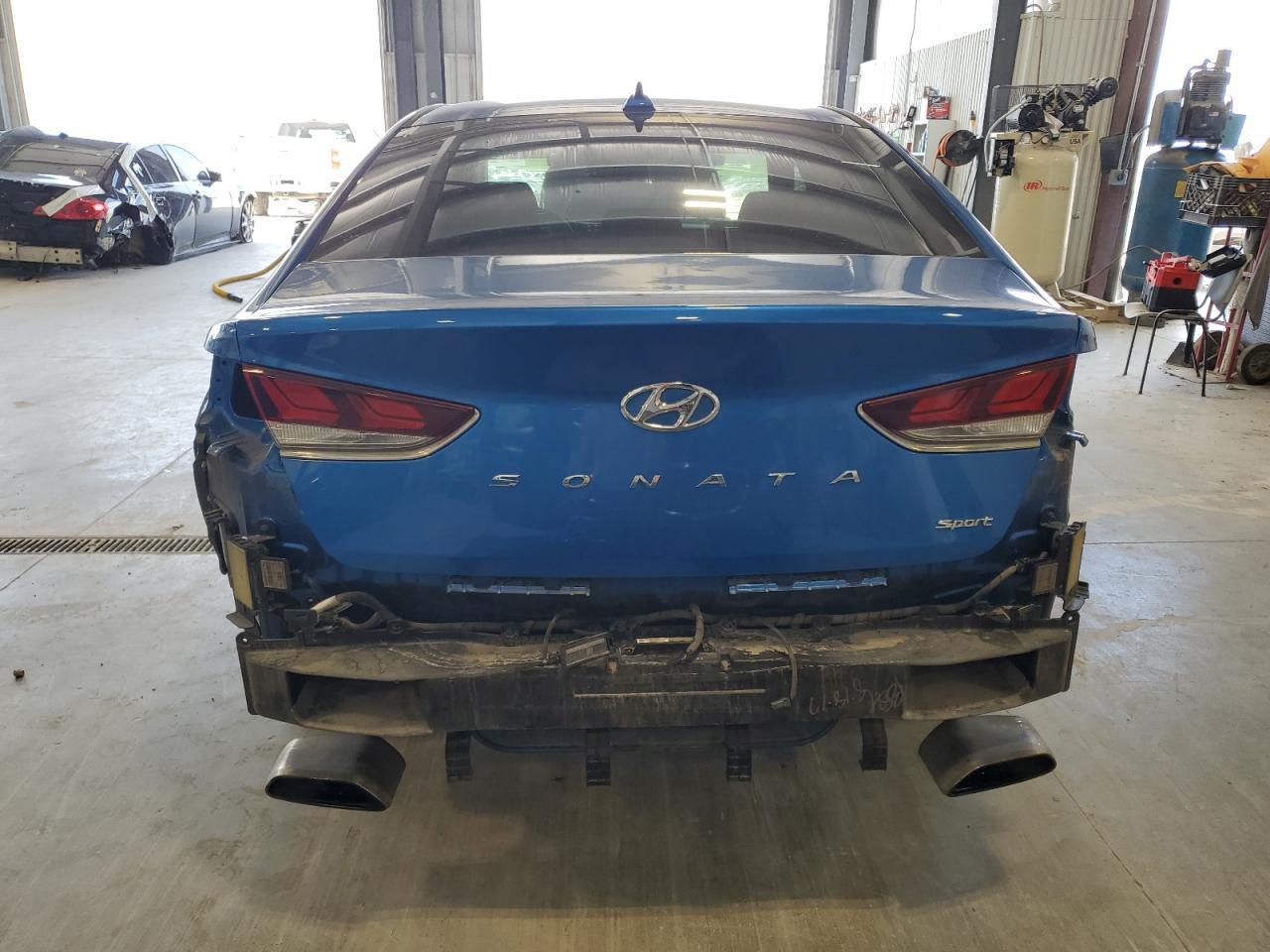 2018 Hyundai Sonata Sport - Image 6