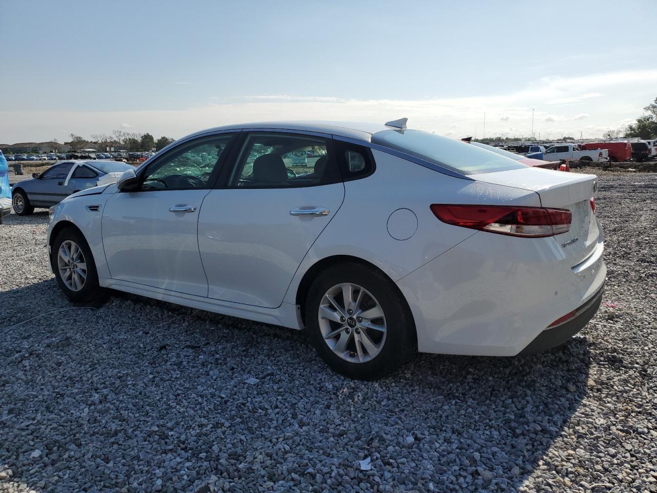 2018 Kia Optima Lx - Фото 2