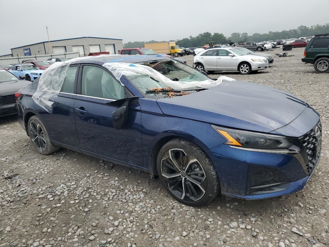 2024 Nissan Altima Sr - Image 4