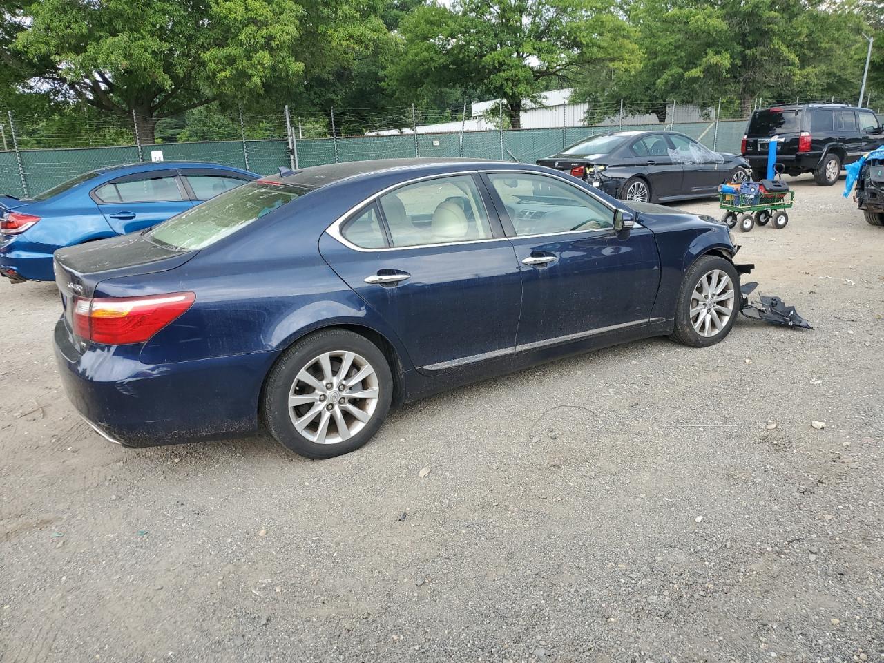 2010 Lexus Ls 460 - Фото 3