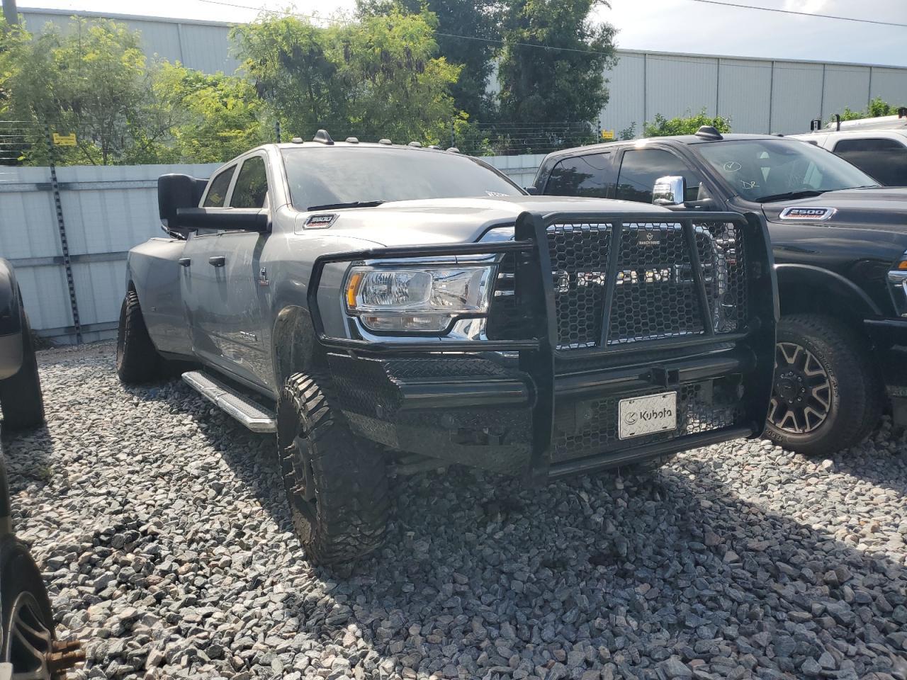 2022 Ram 3500 Tradesman - Image 4