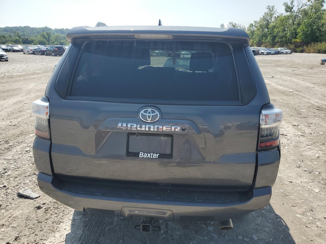 2018 Toyota 4Runner Sr5/Sr5 Premium - Image 6