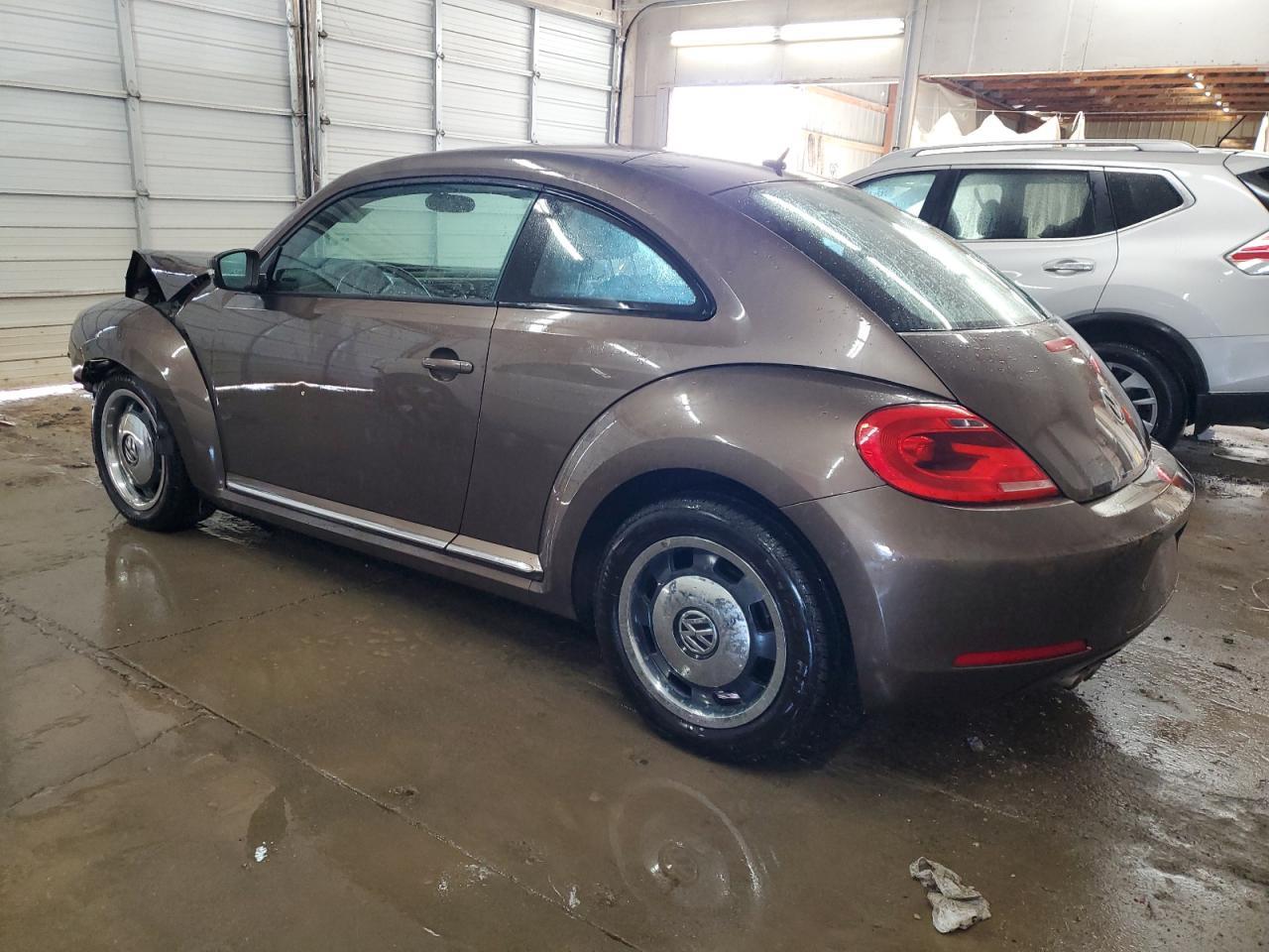 2012 Volkswagen Beetle - Image 2