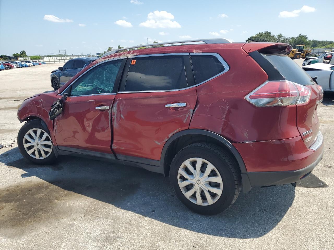 2016 Nissan Rogue S - Фото 2